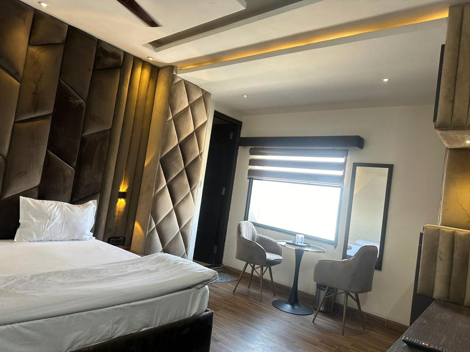 Hotel Kritika Большая Нойда Экстерьер фото